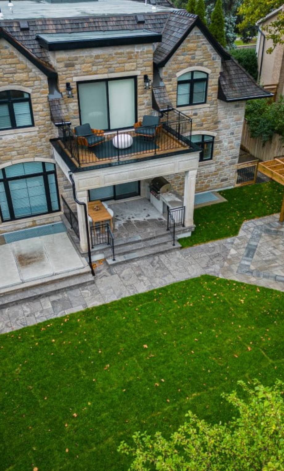 stone-block-patio-in-toronto (1) stone-block-patio-in-toronto (1)